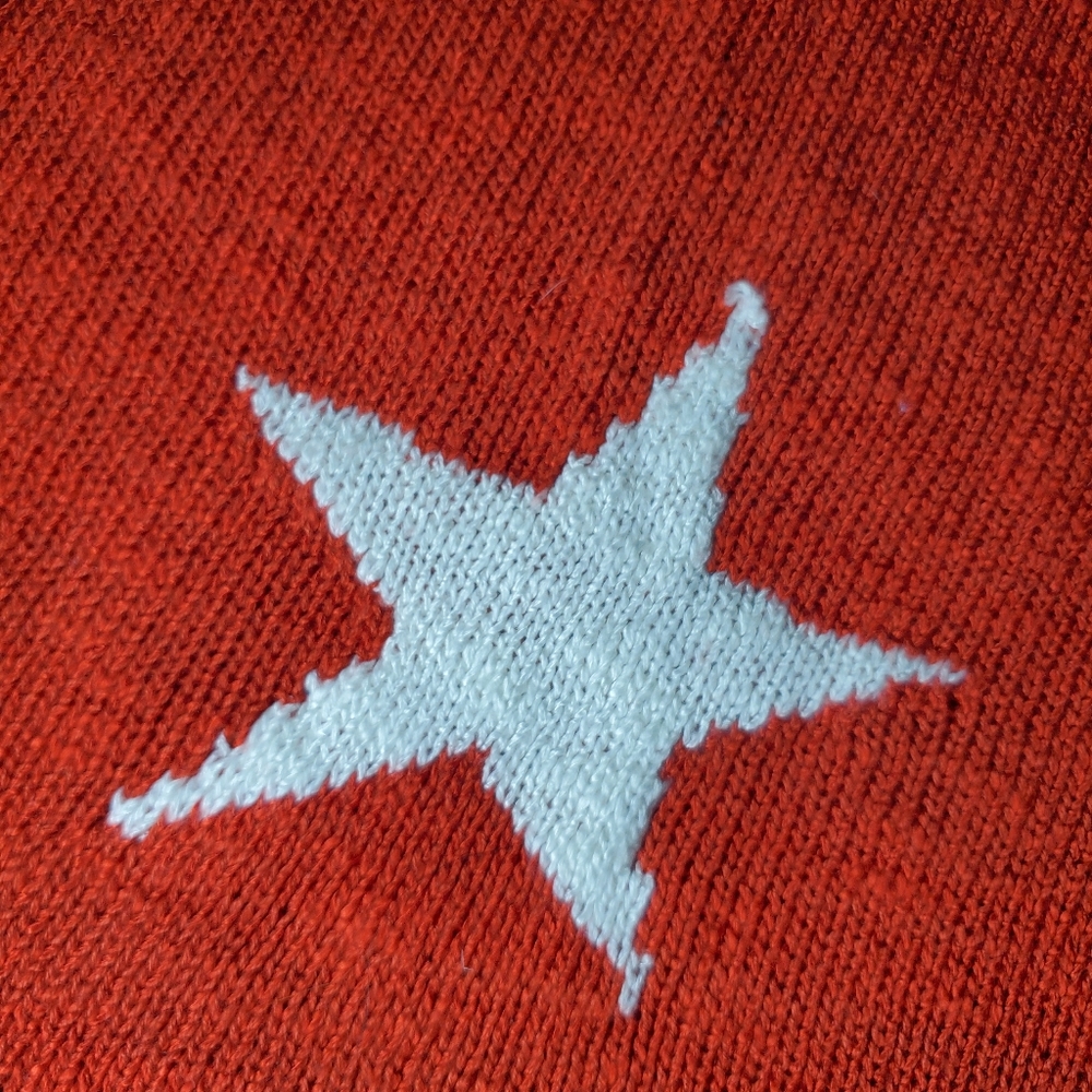 Maurices Red & White Star Sweater Tank Top Size Medium NWOT - Picture 8 of 16